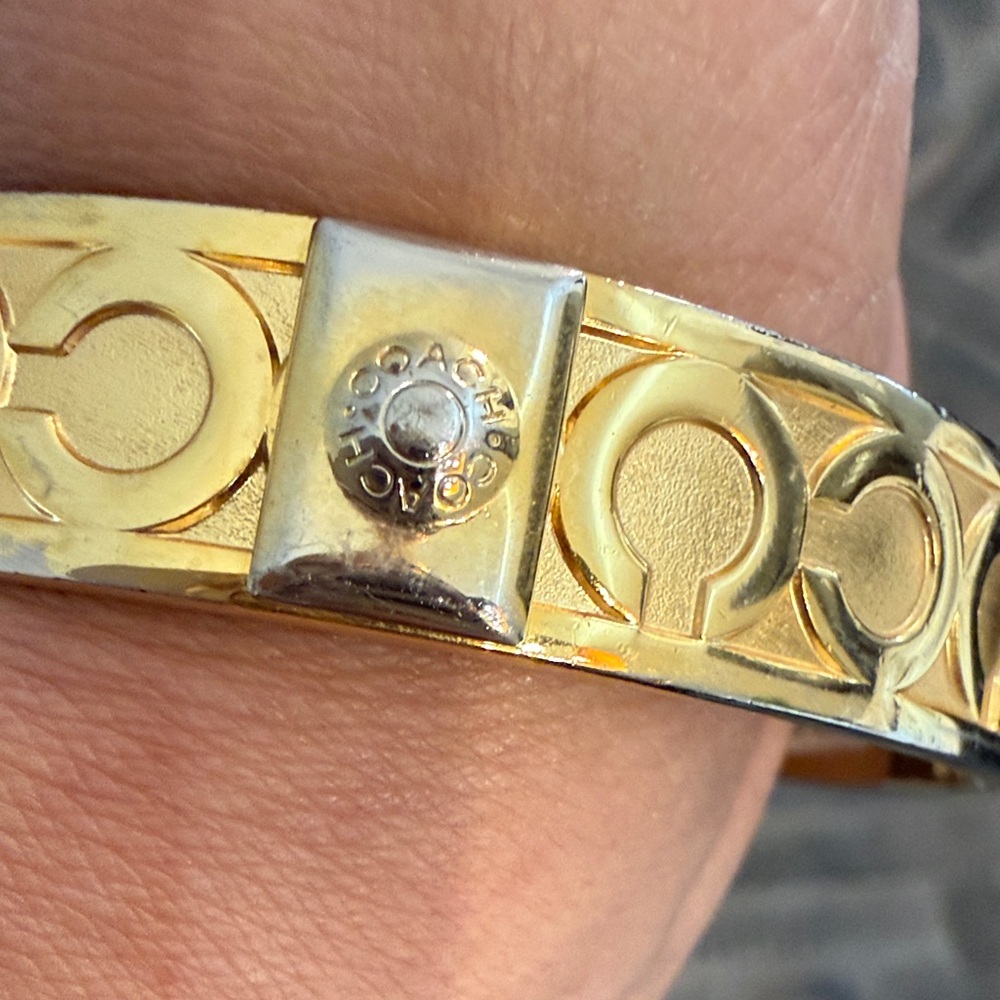 Two Coach gold tone bangles - Picture 3 of 14